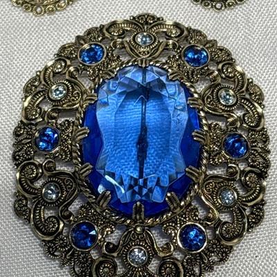 Vintage Filagree & Blue Stone Brooch & Earrings