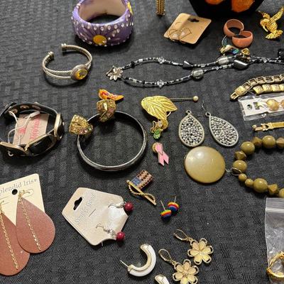 Sale Photo Thumbnail #135: Bracelets, Earrings, Clip and pierced Necklaces.