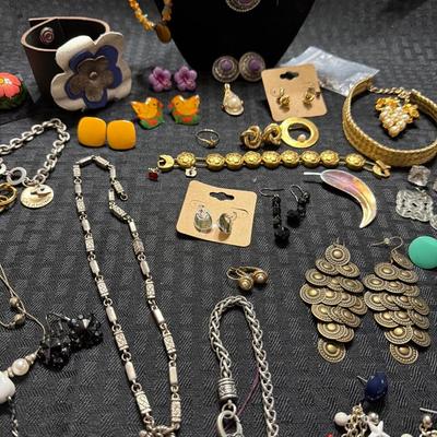 Sale Photo Thumbnail #146: Necklaces, Earrings, Bracelets, Pins,