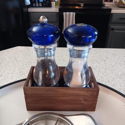 16" LAZY SUSAN, SALT AND PEPPER SHAKERS AND A VARIETY OF KITCHEN UTENSILS