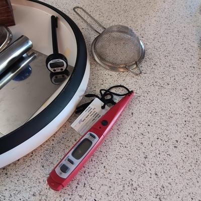 16" LAZY SUSAN, SALT AND PEPPER SHAKERS AND A VARIETY OF KITCHEN UTENSILS