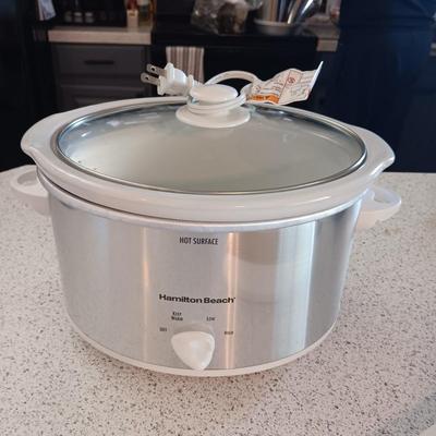 CROCK POT, FRYING BASKET AND A WOOD AND MARBLE CUTTING BOARD