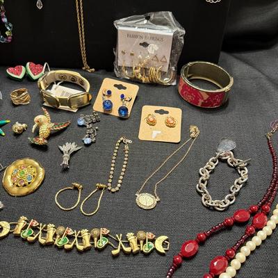 Sale Photo Thumbnail #153: Lia Sophia, Avon, Broaches, Necklaces Earrings, Bracelets and more.