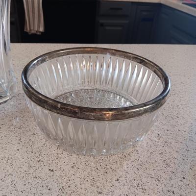 LARGE GLASS VASE, SERVING BOWL, SUGAR CONTAINER AND 2 OLD CUT GLASS PLATES