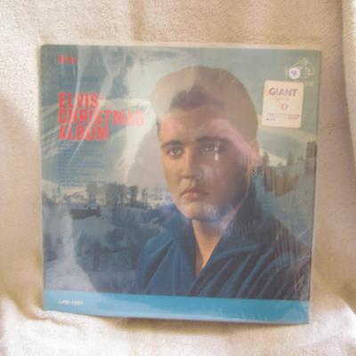 Sale Photo Thumbnail #32: A Legendary Performer