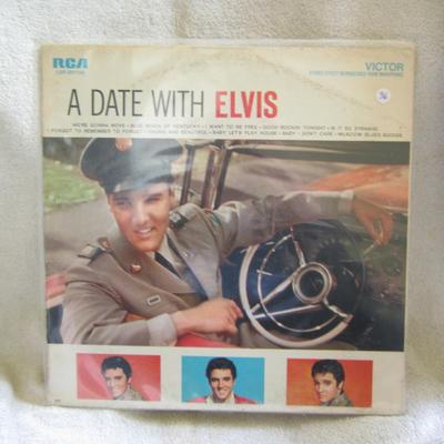 Sale Photo Thumbnail #38: A Legendary Performer