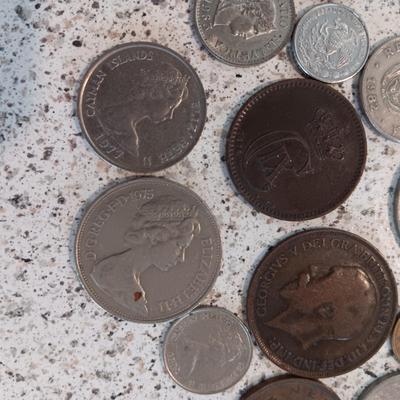 A COLLECTION OF FOREIGN COINS
