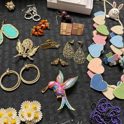 Sale Photo Thumbnail #162: Clip Earrings, Pierced earrings,Humming Bird Pin, Broaches, Vintage jewelry. Necklaces, Bracelets and more.