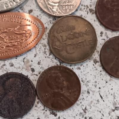 TOKENS, US COINS AND CASINO $1 CHIP