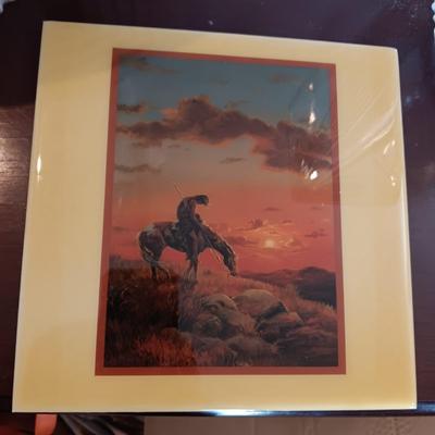 2 NATIVE AMERICAN THEMED TILE WALL HANGINGS, GLASS VASE, MARBLE BOOKEND AND WALL HUNG BIRDS