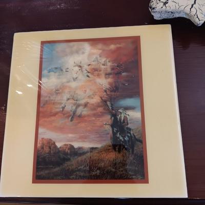 2 NATIVE AMERICAN THEMED TILE WALL HANGINGS, GLASS VASE, MARBLE BOOKEND AND WALL HUNG BIRDS