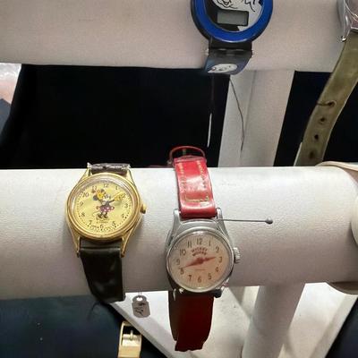 Sale Photo Thumbnail #173: Mickey, Cinderella, Betty Boop, Minnie, Casper, Hawaii