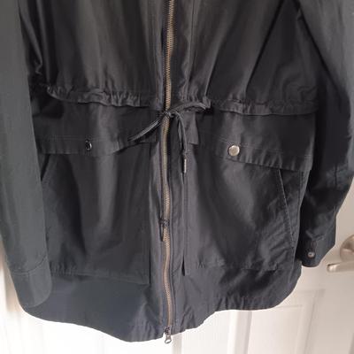 LADIES COLUMBIA JACKET WITH A HOOD SIZE XL