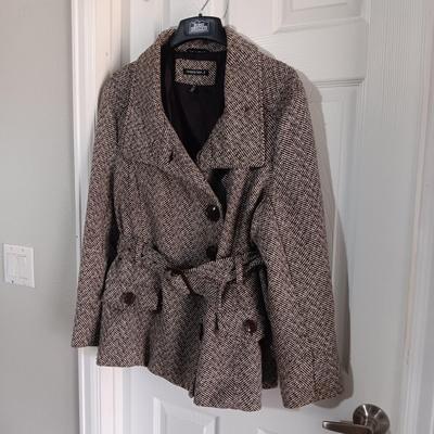 LADIES JENNIFER J JACKET WITH SATIN LINING AND WIDE COLLAR SIZE 3X