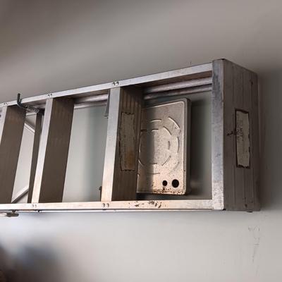 8 FOOT ALUMINUM LADDER