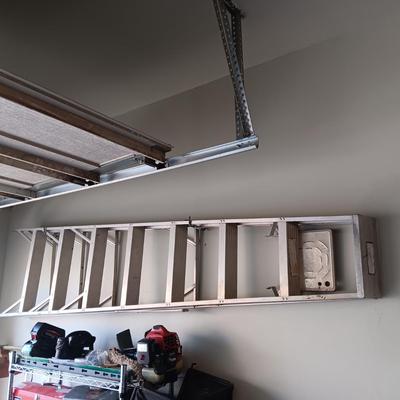 8 FOOT ALUMINUM LADDER