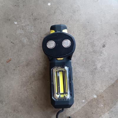 6 TON HYDRAULIC BOTTLE JACK, BRAUN MULTI POSITION MAGNETIC FLASHLIGHT