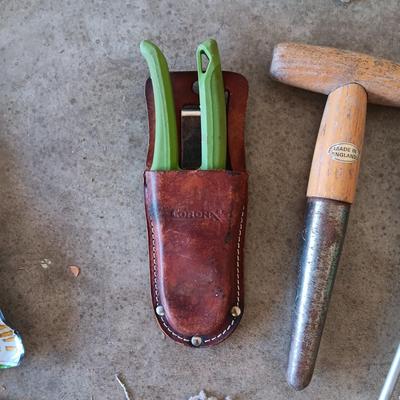 NEW TIKI TORCHES, WEED & FEED, INSECT KILLER, METAL BUTTERFLY AND MORE