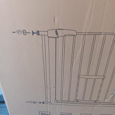 NEW SAFETY GATE