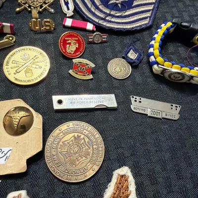 Sale Photo Thumbnail #184: Military, Patches, Pins, Awards