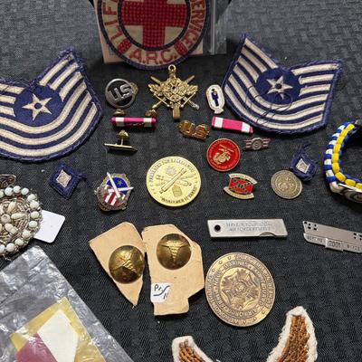 Sale Photo Thumbnail #188: Military, Patches, Pins, Awards