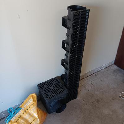 PARTIAL BAG OF WEED & FEED PLUS A IRRIGATION SYSTEM