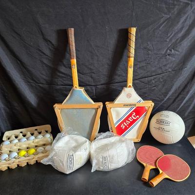 Sporting items - Volley balls - Vintage Tennis racquets - Golf balls and more