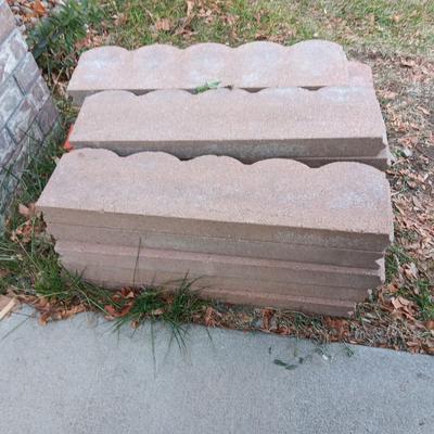 15 STRAIGHT SCALLOP 24" AND 9 CURVED SCALLOPED 25" LANDSCAPING PIECES