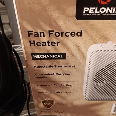 PELONIS FAN FORCED ELECTRIC HEATER AND A HONEYWELL FAN