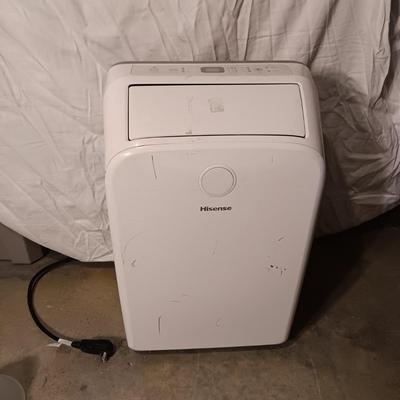 HISENSE PORTABLE AIR CONDITIONER ON WHEELS
