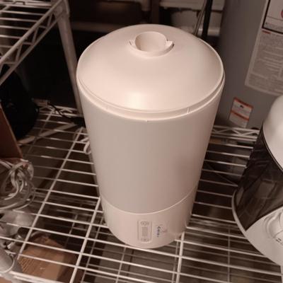 COOL MIST ULTRASONIC HUMIDIFIER AND AN ELECTRIC JUICER