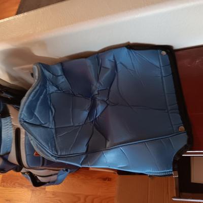 SET OF MEN'S TOUR EDGE GOLF CLUBS AND ADAMS GOLF BAG