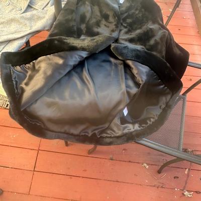 Sale Photo Thumbnail #140: Pristine/brand new condition. Medium in size.