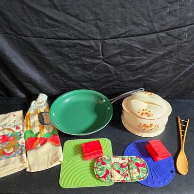 Cambridge covered casserole dish in the "Bittersweet" pattern - Orgreenic frying pan - silicone hot pads - kitchen towels and more