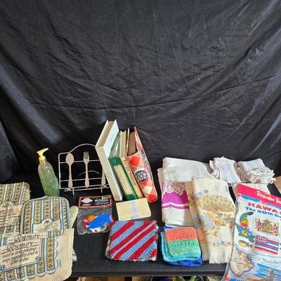 Kitchen linens and cookbooks - many like new!