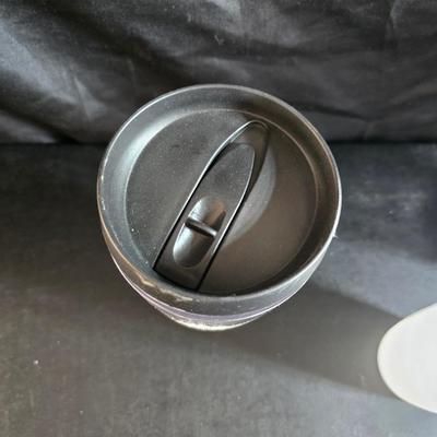 Osterizer pulse matic multi speed blender with extra pitcher and some juice / drink storage containers