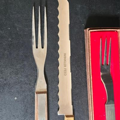 Winkler feed service utensils - Ulu knife - Turning fork - Carving set and a large scoop spoon all with wooden handles