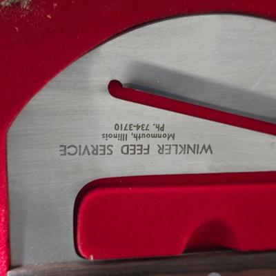 Winkler feed service utensils - Ulu knife - Turning fork - Carving set and a large scoop spoon all with wooden handles