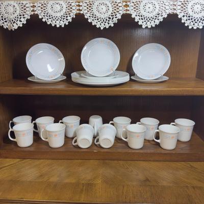 Sale Photo Thumbnail #6: Includes 6 Dinner plates measuring 10 1/4", 7 3/4" dessert plates, and 13 coffee cups