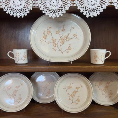 Sale Photo Thumbnail #34: Includes 1 serving platter measuring 12", 2 cups, and 4 plates measuring 8 1/2"