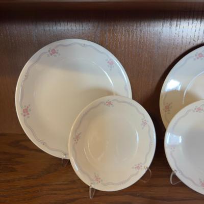 Sale Photo Thumbnail #44: Includes 2 dinner plates, 2 salad plates and 2 coffee cups