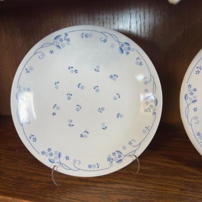 Sale Photo Thumbnail #61: Includes 4 coffee cups