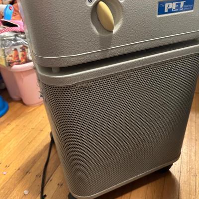 The pet machine air purifier by Austin air