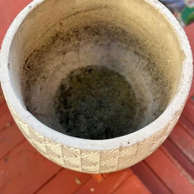 Etched floral pattern flower pot