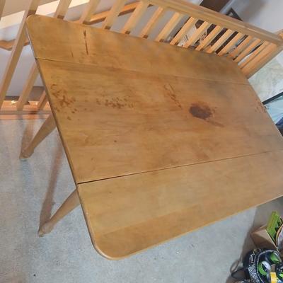 Drop leaf Harvest table Antique Salem Maple