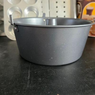 Baking pans - cookie sheets - Whip-o-Matic machine - bundt pans - cupcake pans and more baking items