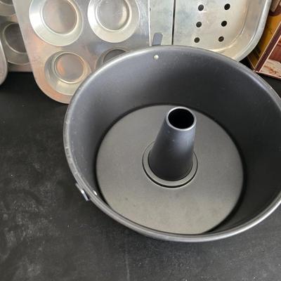 Baking pans - cookie sheets - Whip-o-Matic machine - bundt pans - cupcake pans and more baking items