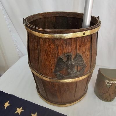 U.S. Flags & Americana Items (LR-JS)