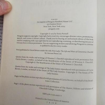 Winston Churchill Books & History (LR-JS)