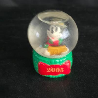 Everything Mickey Mouse - Clock - binder - Dish towel - glass bowl - figures and more